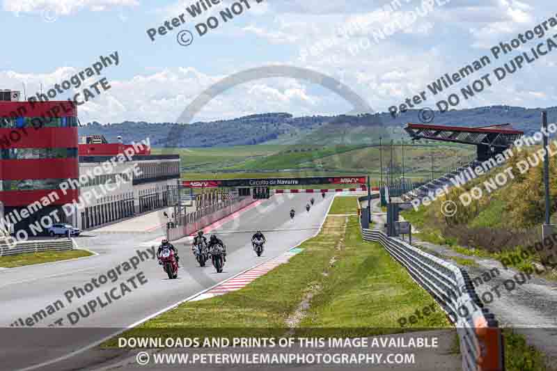 cadwell no limits trackday;cadwell park;cadwell park photographs;cadwell trackday photographs;enduro digital images;event digital images;eventdigitalimages;navarra;no limits trackdays;peter wileman photography;racing digital images;trackday digital images;trackday photos